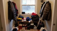 disorganized entrance area planning
